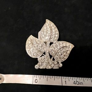 Pretty rhinestone pin
